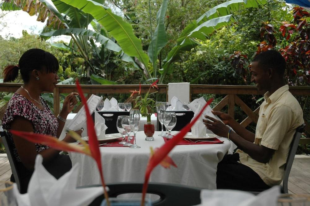Forres Park Hotel Kingston Luaran gambar